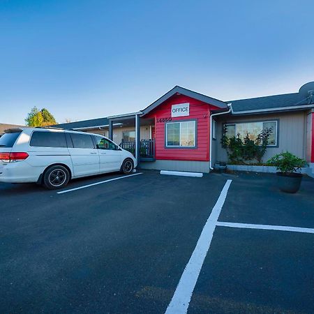 Oyo Hotel Portland Or Near Airport Gresham Exteriör bild