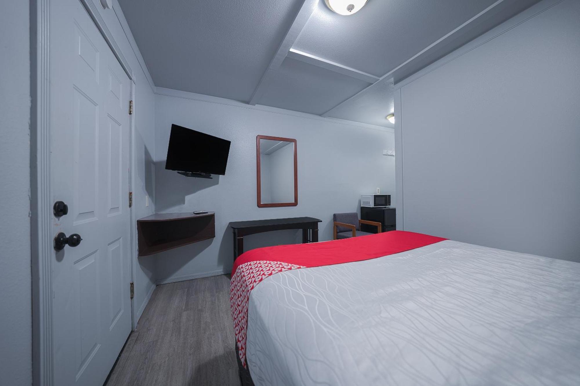 Oyo Hotel Portland Or Near Airport Gresham Exteriör bild