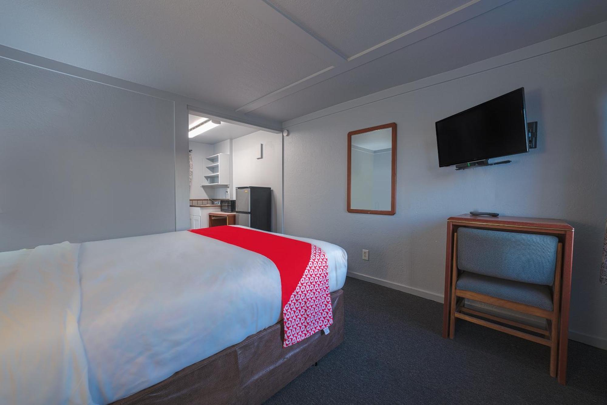 Oyo Hotel Portland Or Near Airport Gresham Exteriör bild