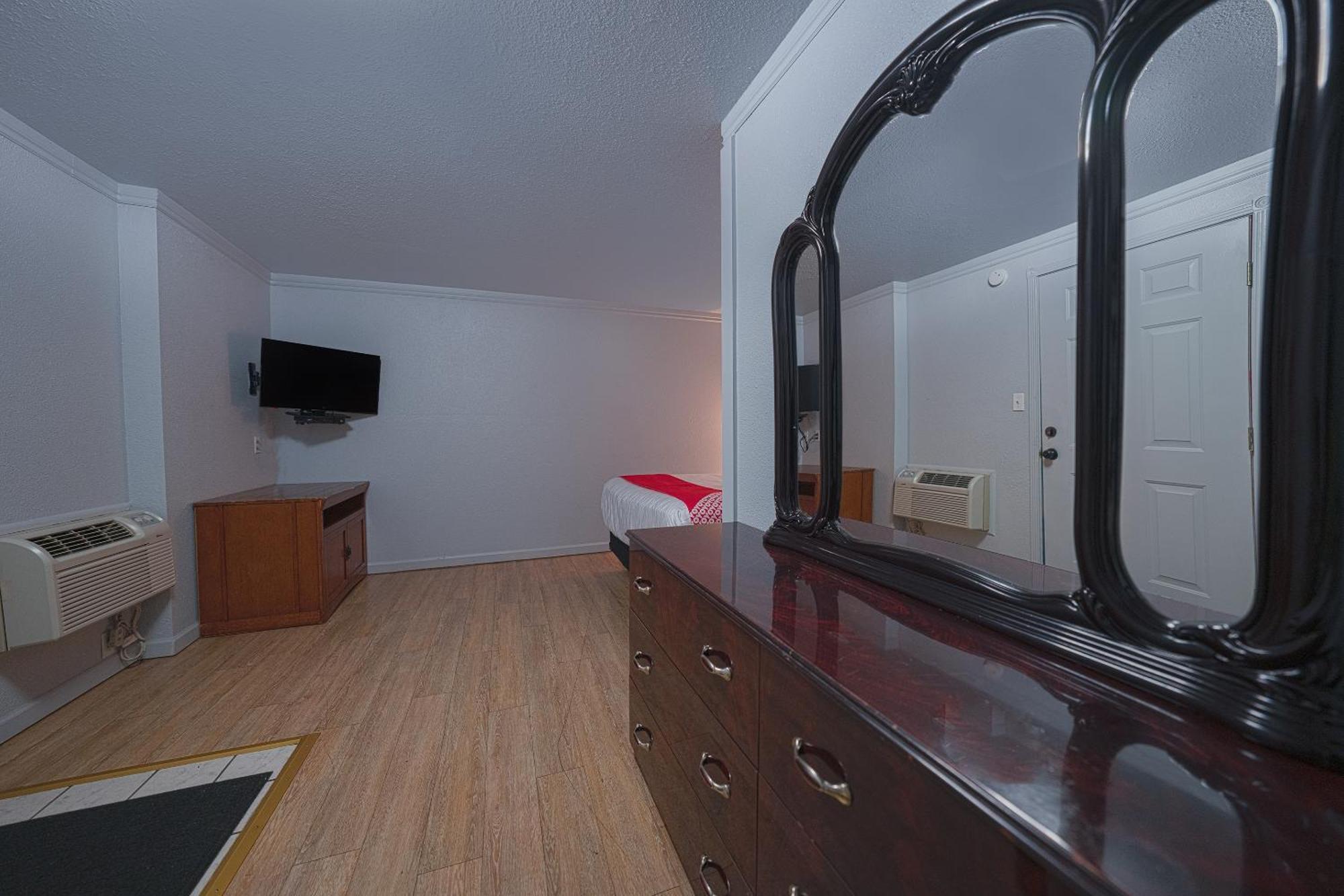 Oyo Hotel Portland Or Near Airport Gresham Exteriör bild