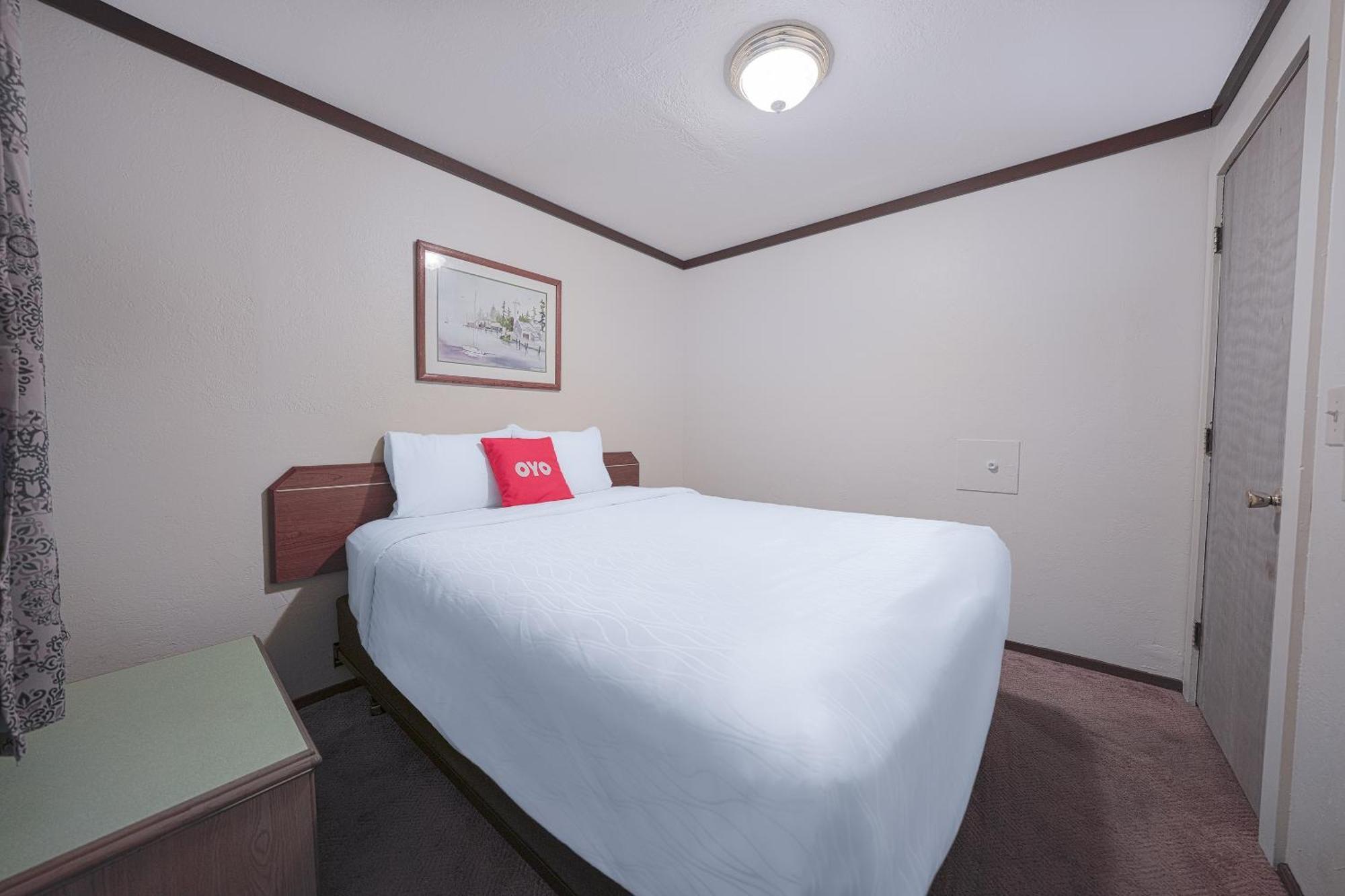 Oyo Hotel Portland Or Near Airport Gresham Exteriör bild